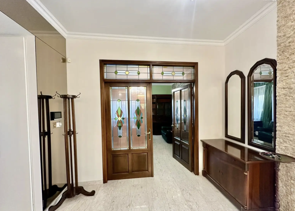 5 bedrooms villa (Ref: 4723) - photo 8
