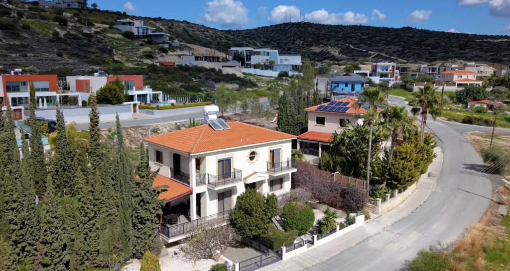4-bedroom villa (Ref: 3777) - photo 2