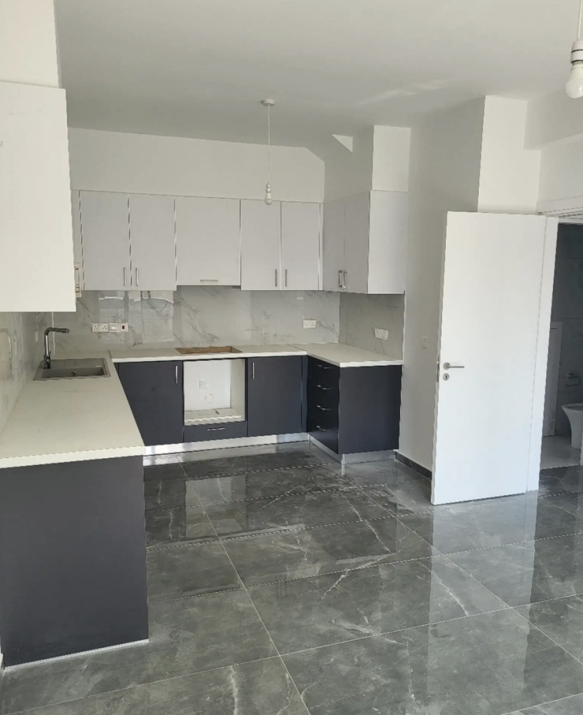 3-bedroom semi-detached (Ref: 4191) - photo 8