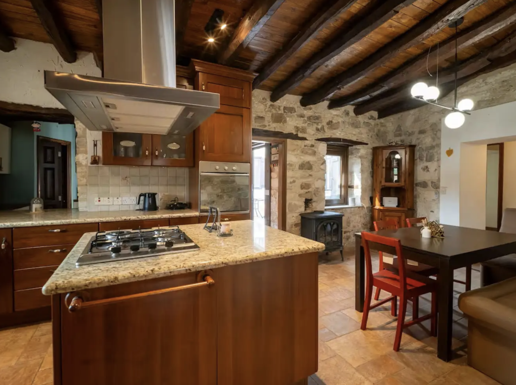 3-bedroom detached house (Ref: 3760) - photo 4
