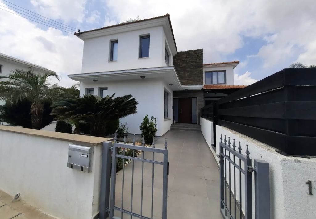 3-bedroom detached house (Ref: 3869) - photo 4