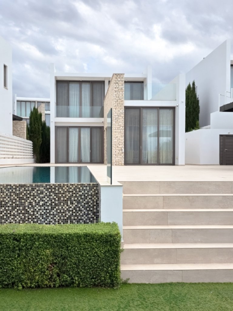 5 bedrooms villa (Ref: 4555) - photo 2