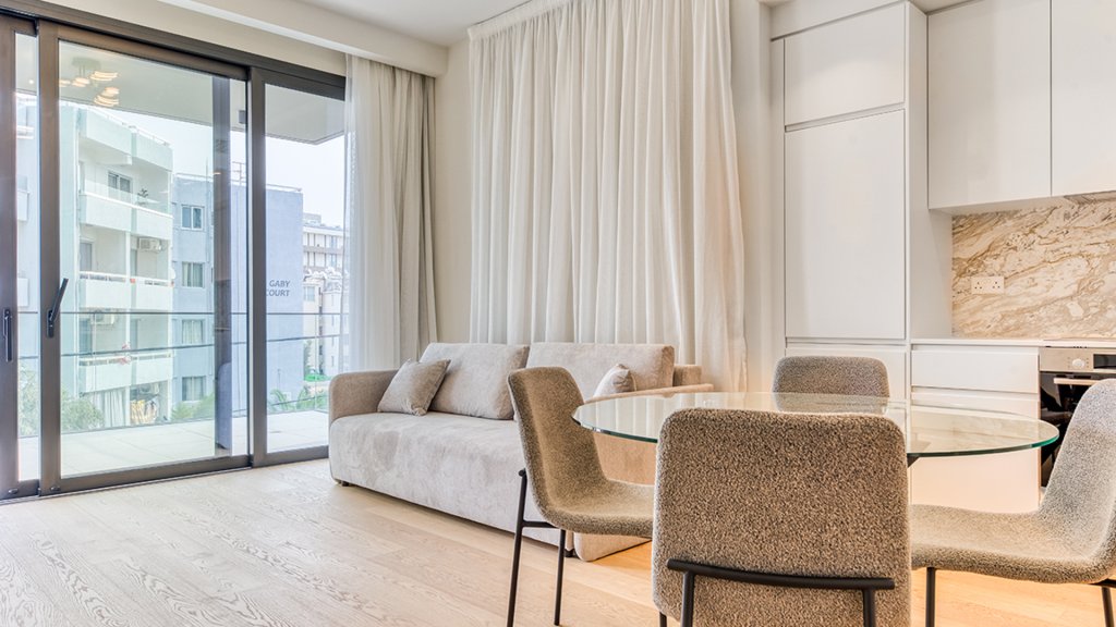 1 bedroom apartment (Ref: 3817) - photo 1