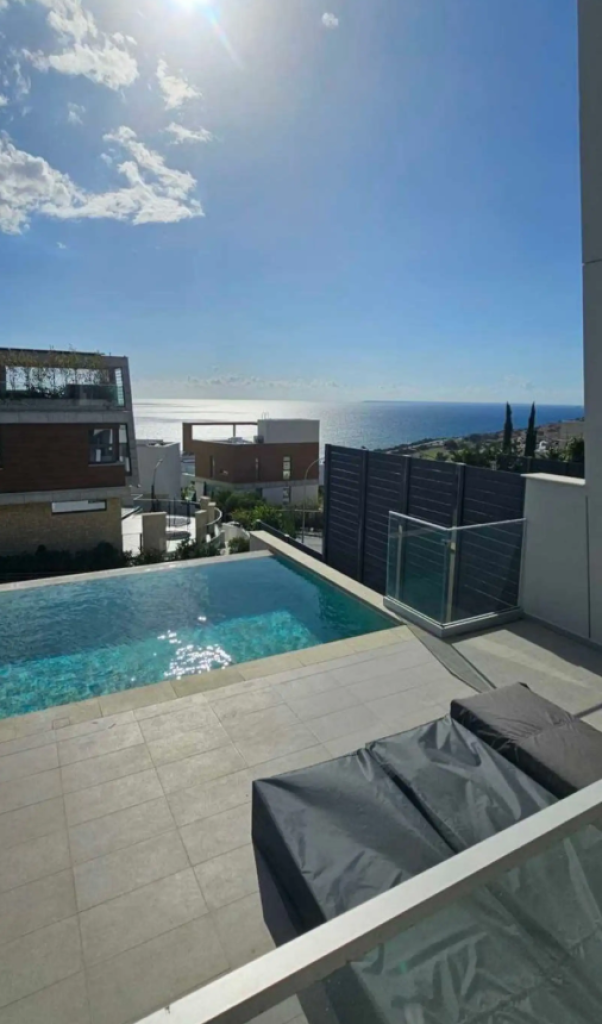 4-Bedroom Villa (Ref: 2273) - photo 2