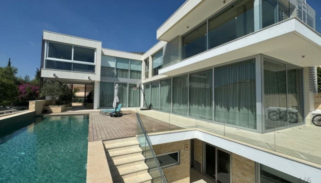 6-Bedrooms Villa (Ref: 1707) - photo 3