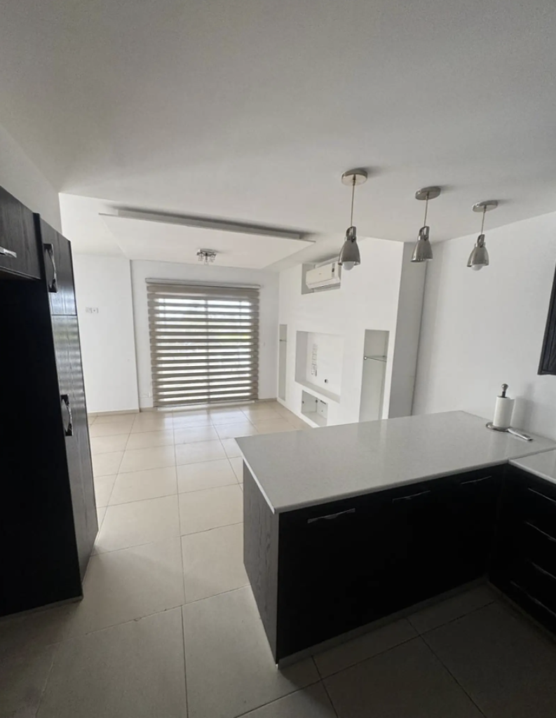 2-Bedroom Apartment (Ref: 2951) - photo 4