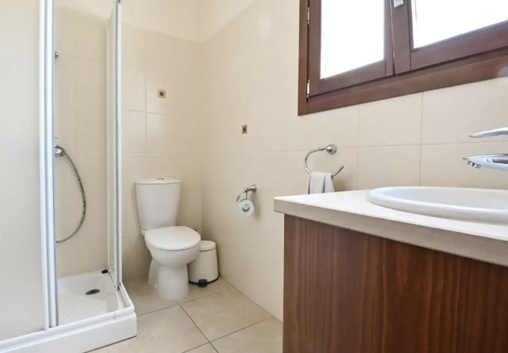5-bedroom villa (Ref: 3802) - photo 1
