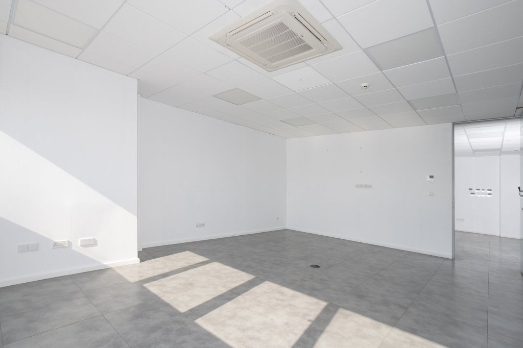 Office Floor (Ref: 2302) - photo 9