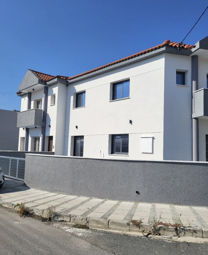 3-bedroom semi-detached (Ref: 4191) - photo 1