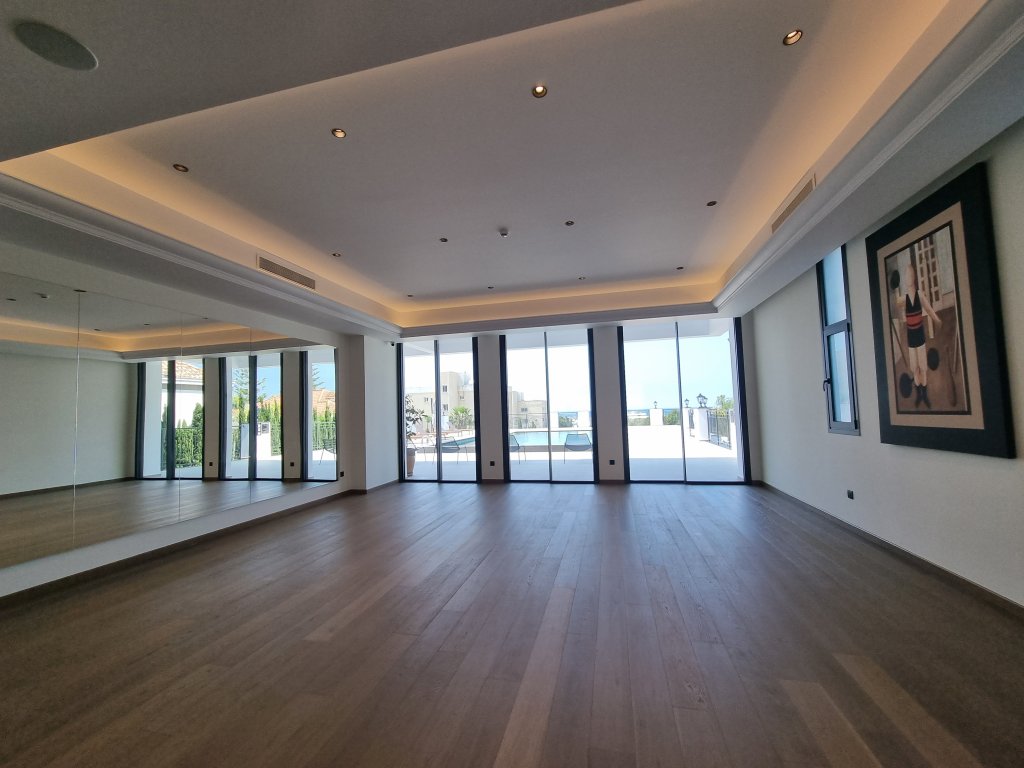 2-Bedrooms Apartment (Ref: 1050) - photo 2