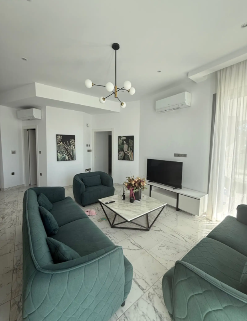 3-Bedroom Apartment (Ref: 2453) - photo 3