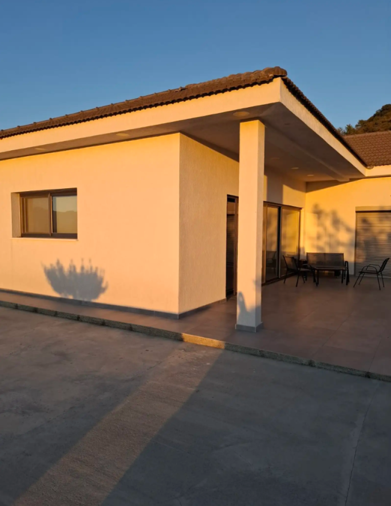 3-Bedroom Detached House (Ref: 2471) - photo 3