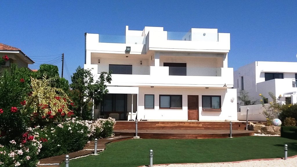 Beachfront Villa 4-Bedrooms (Ref: 1487) - photo 1