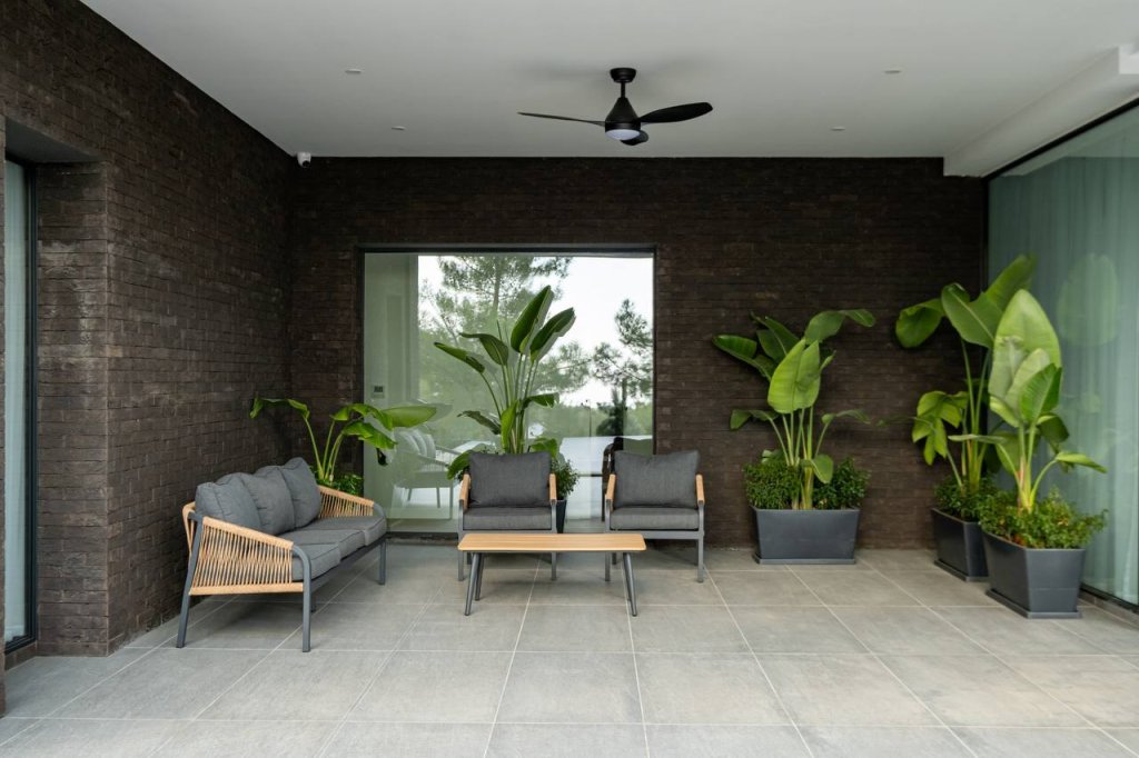 7-bedrooms villa for rent (Ref: 2821) - photo 1