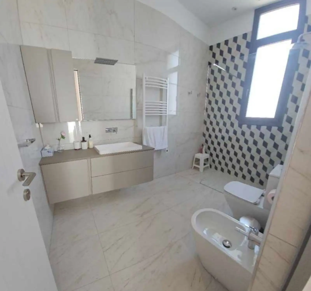 4-Bedroom Villa (Ref: 2273) - photo 8