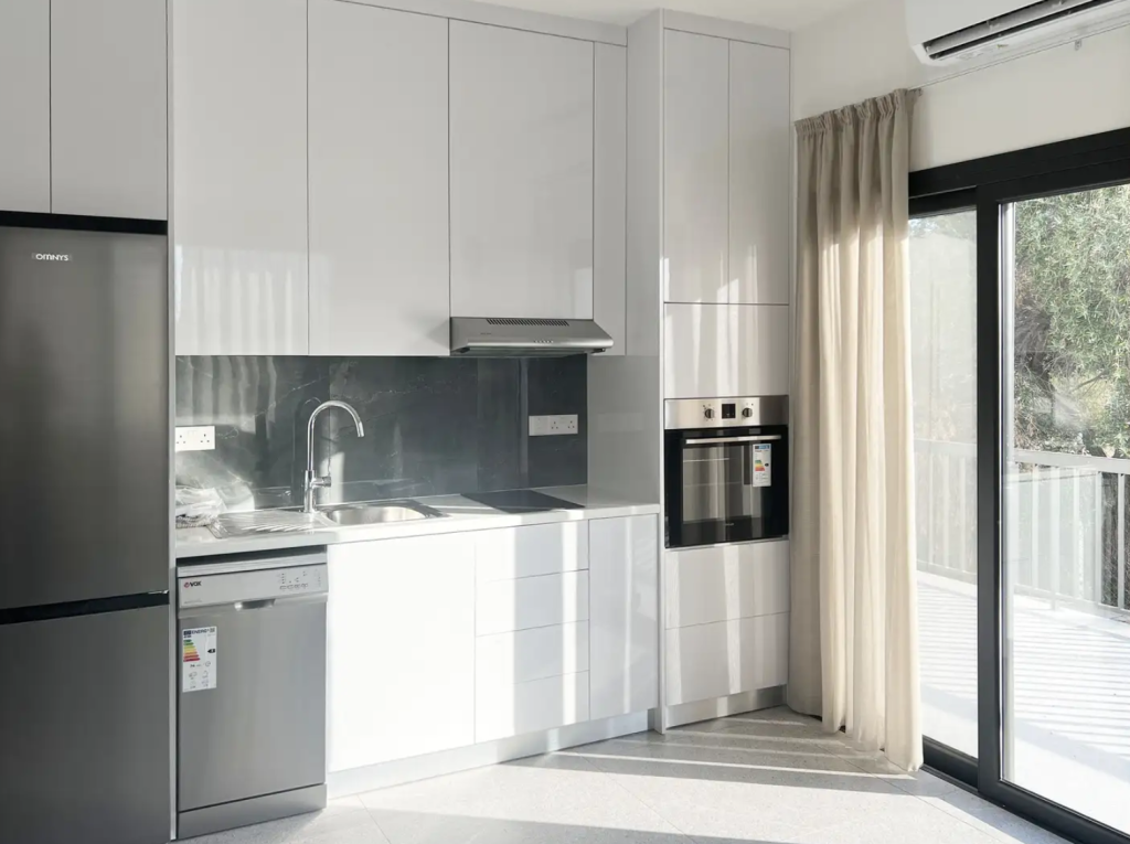 residences bulding for sale (Ref: 3711) - photo 3