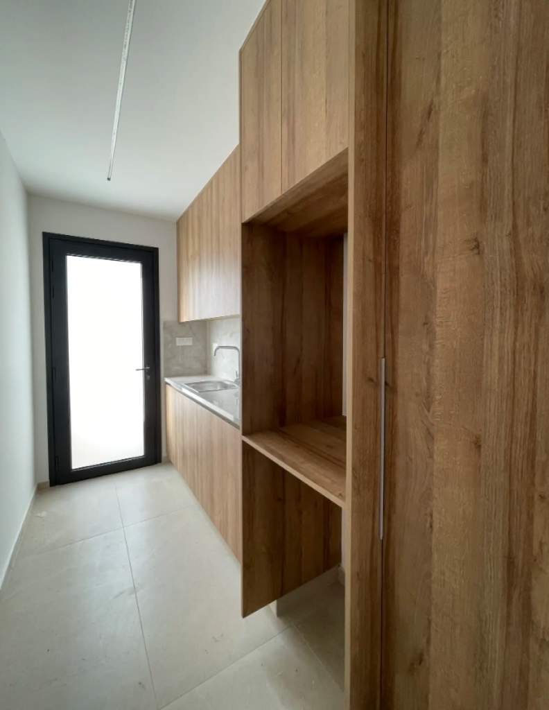 3-Bedroom Detached House (Ref: 2432) - photo 11