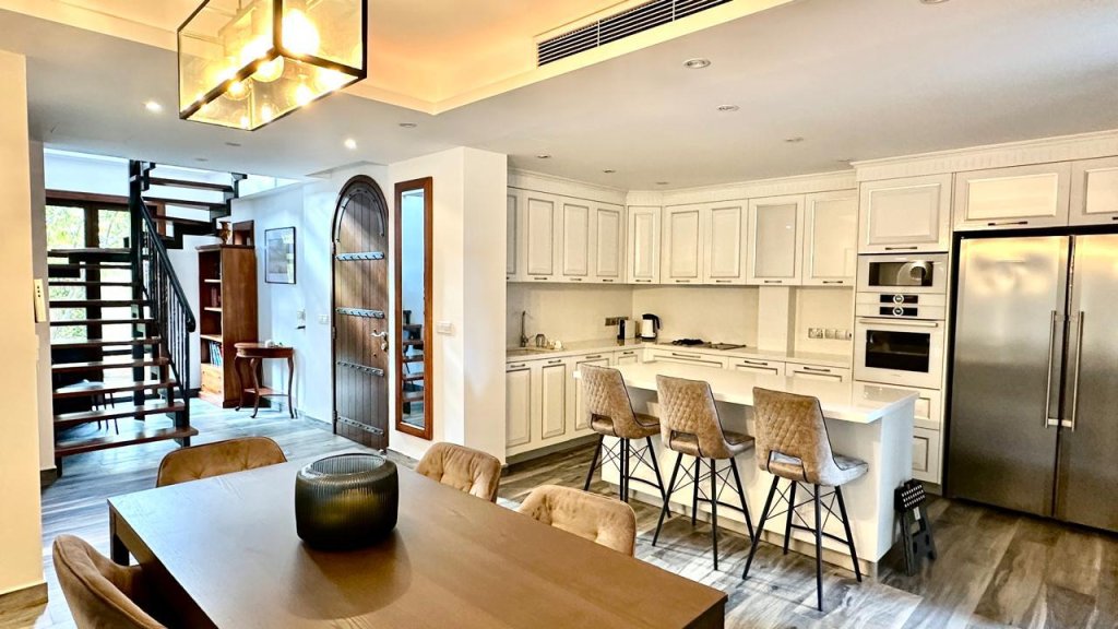 5 BEDROOMS VILLA FOR SALE (Ref: 2683) - photo 1