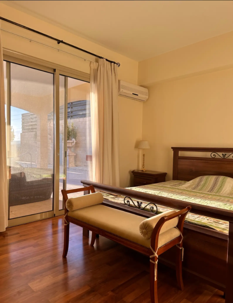 5-Bedroom Villa (Ref: 2438) - photo 11
