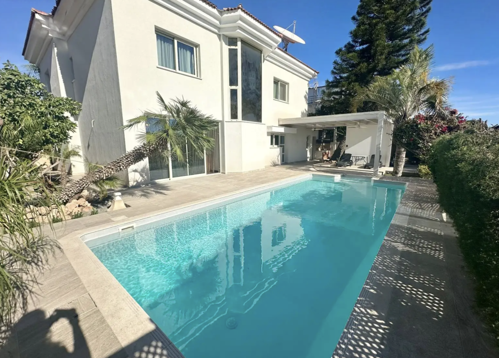 5 bedrooms villa (Ref: 4723) - photo 1