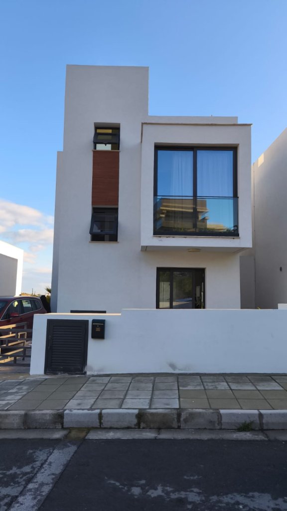 3-bedrooms villa for sale (Ref: 2524) - photo 1