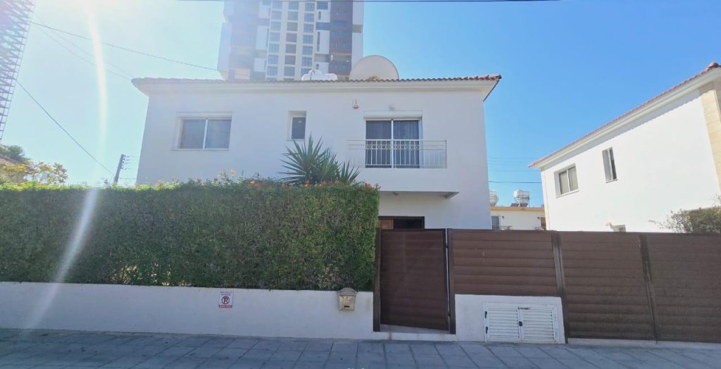 3 bedrooms house (Ref: 4218) - photo 2