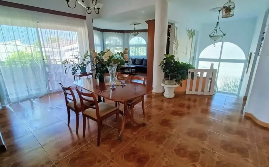 6-bedroom detached house (Ref: 3767) - photo 5