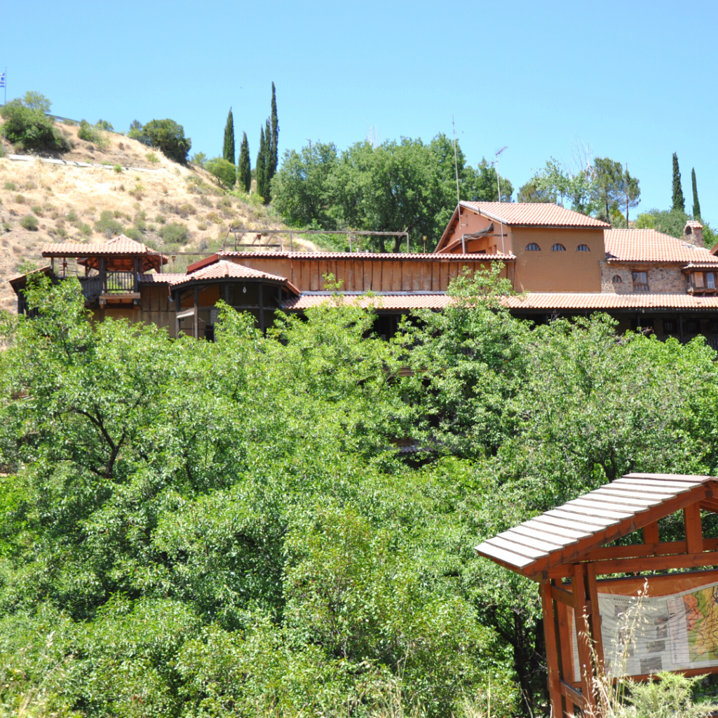 Hotel for sale (Ref: 4102) - photo 3