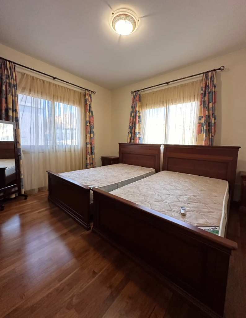 5-Bedroom Villa (Ref: 2438) - photo 10