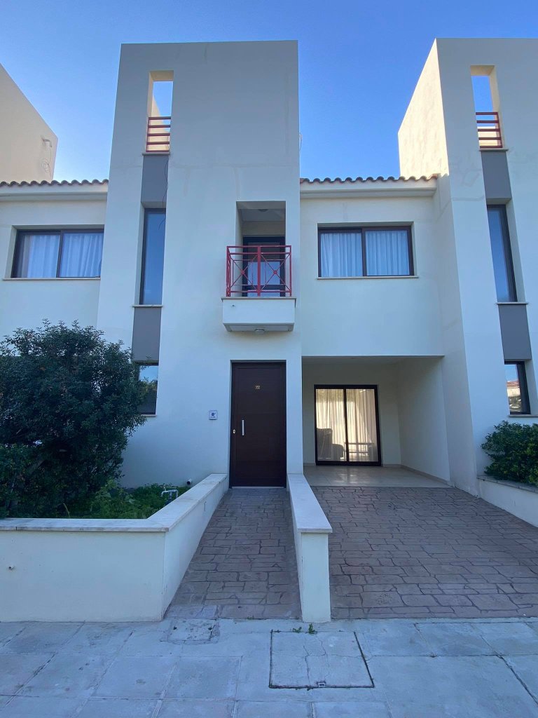 3-Bedrooms Townhouse (Ref: 2314) - photo 1