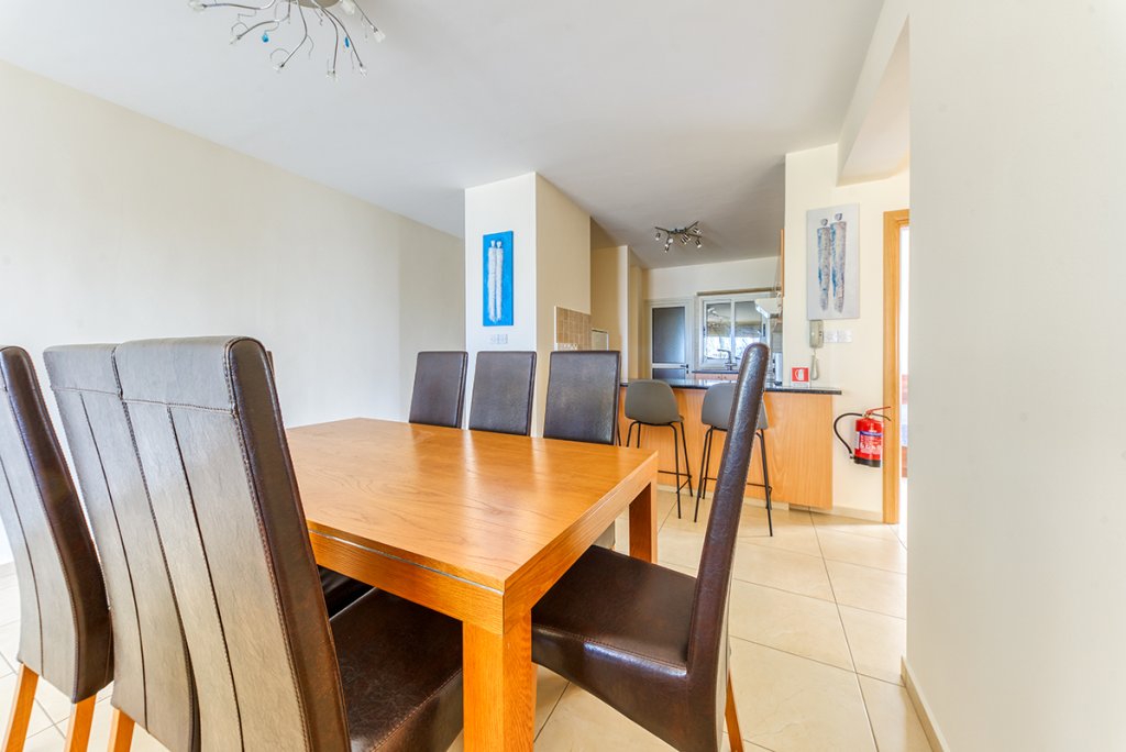 3 bedroom apartment for rent (Ref: 2500) - photo 3