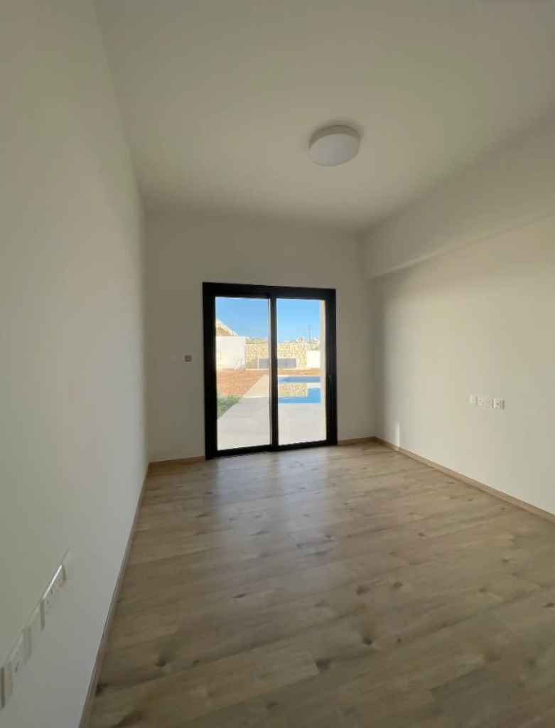 3-Bedroom Detached House (Ref: 2432) - photo 16