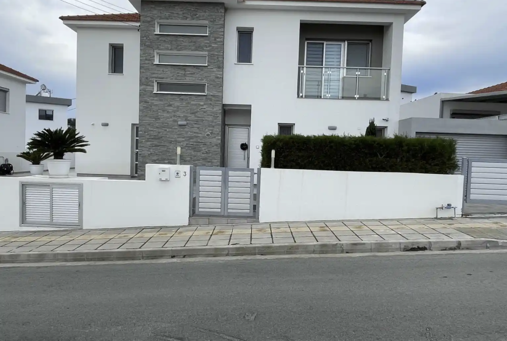 5-bedroom villa (Ref: 3778) - photo 2