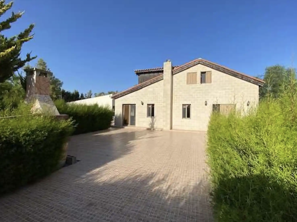 4-bedroom villa (Ref: 3759) - photo 1