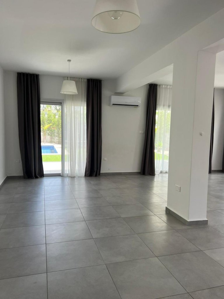 3-Bedroom Villa (Ref: 4023) - photo 5