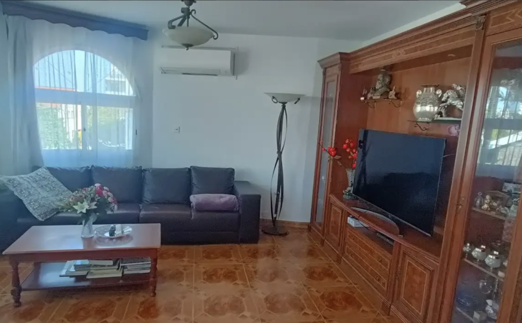 6-bedroom detached house (Ref: 3767) - photo 3