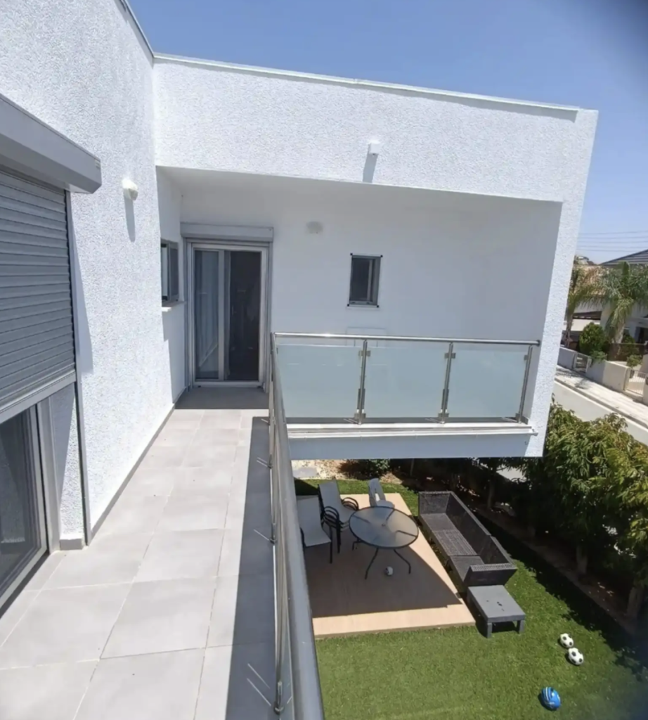 4-bedroom villa (Ref: 3860) - photo 1