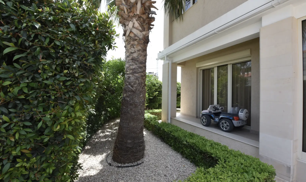 5-bedroom villa (Ref: 4198) - photo 1
