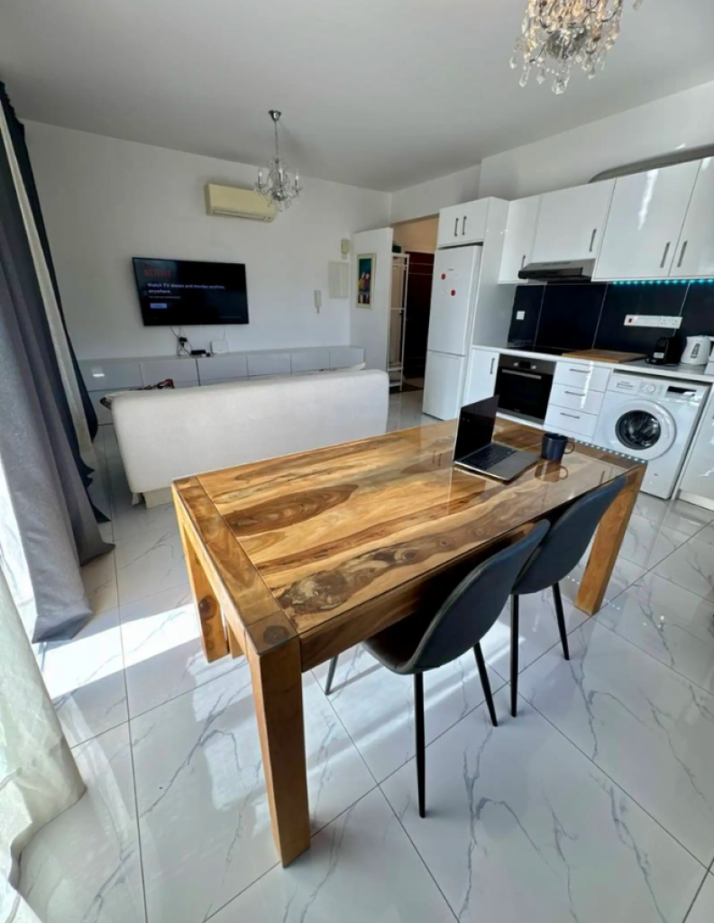 1-Bedroom Apartment (Ref: 2442) - photo 4