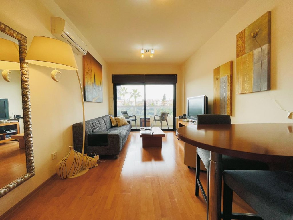 2 bedroom apartment (Ref: 4210) - photo 1
