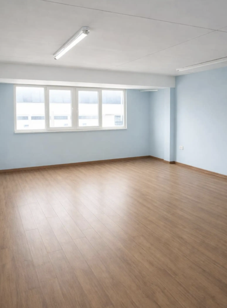 warehouse for sale (Ref: 3715) - photo 1