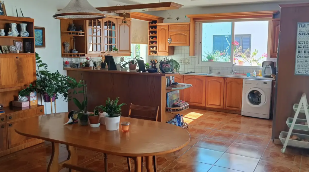 6-bedroom detached house (Ref: 3767) - photo 7