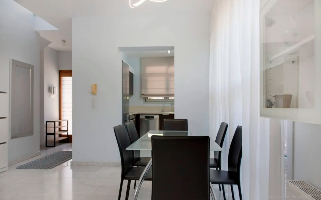3-Bedroom Semi-Detached (Ref: 2447) - photo 4