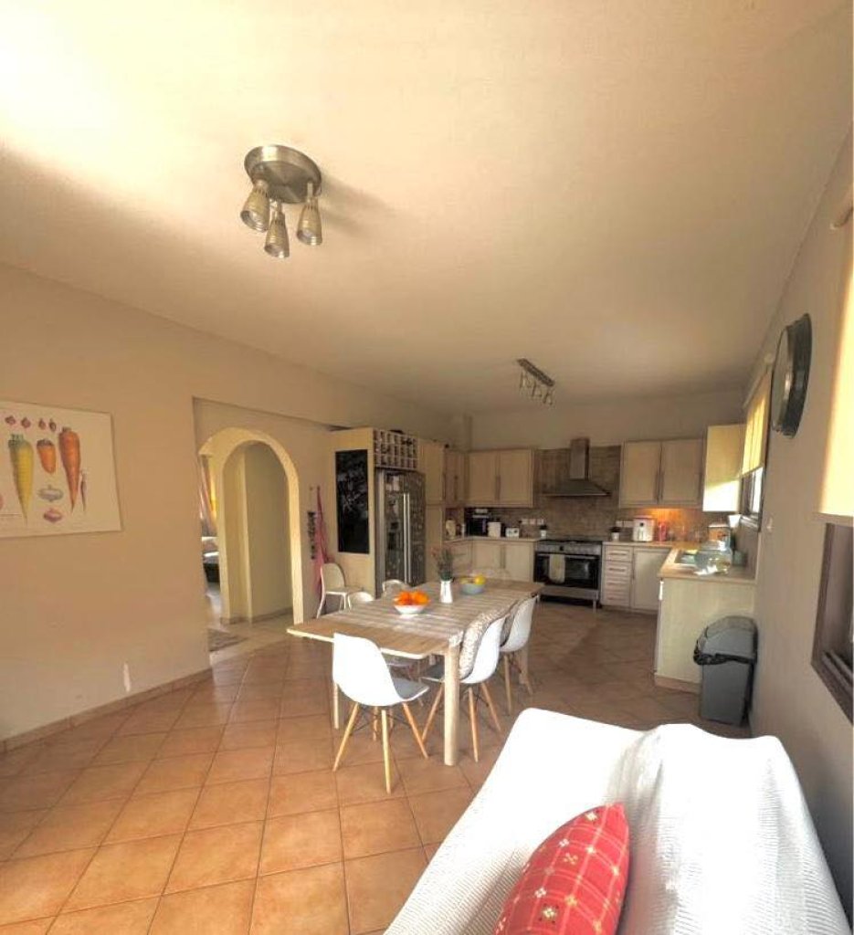 4-Bedroom House (Ref: 4132) - photo 7