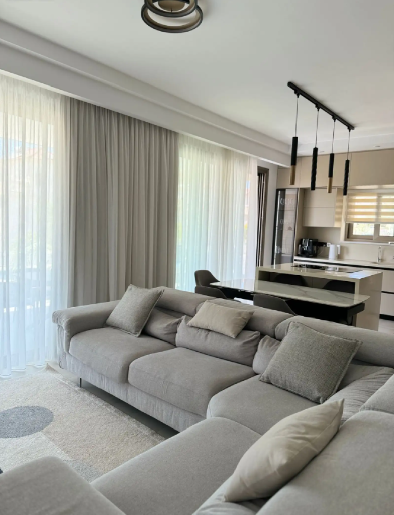 3-Bedroom Apartment (Ref: 2443) - photo 2