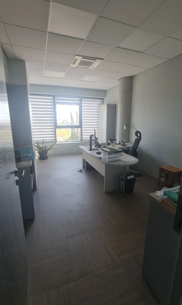 half-floor office for rent (Ref: 3730) - photo 8