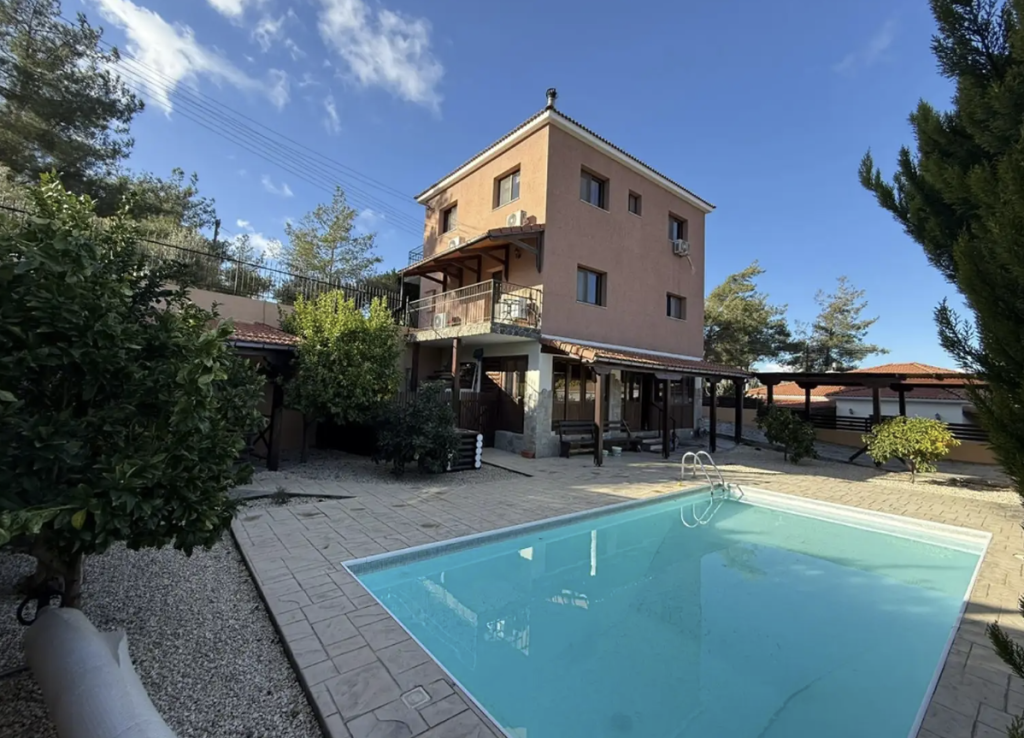 4 bedrooms villa (Ref: 3620) - photo 3