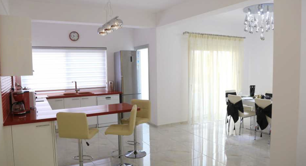 4 bedrooms apartment (Ref: 4341) - photo 5