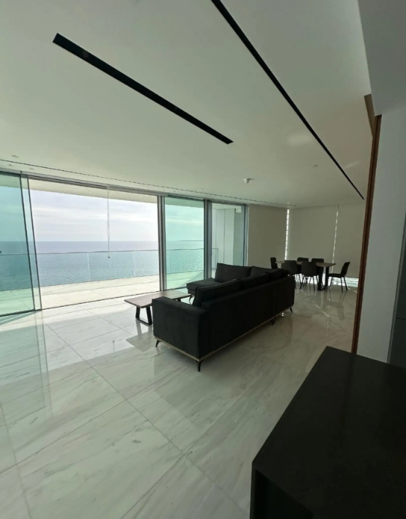 3-Bedroom Apartment (Ref: 2271) - photo 2