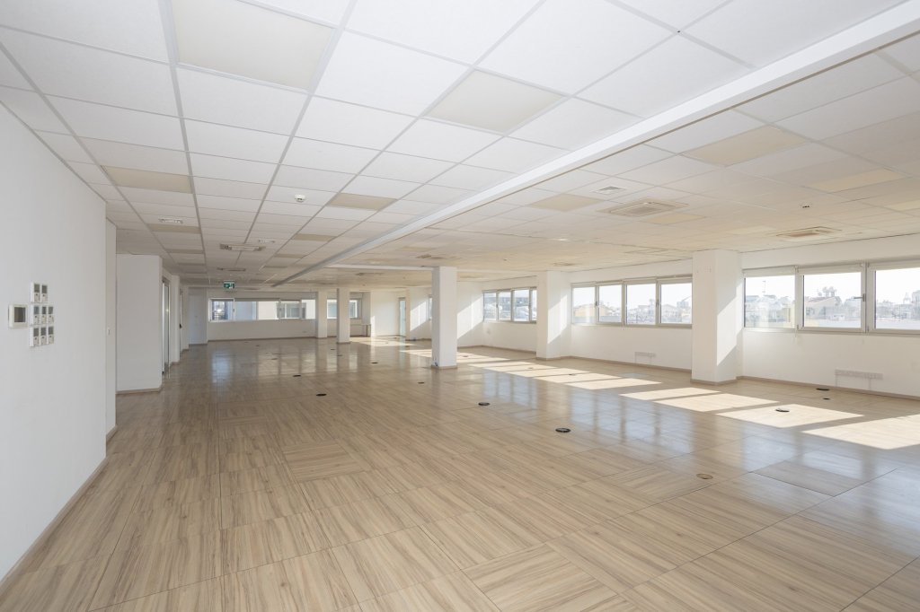Office Floor (Ref: 2302) - photo 22
